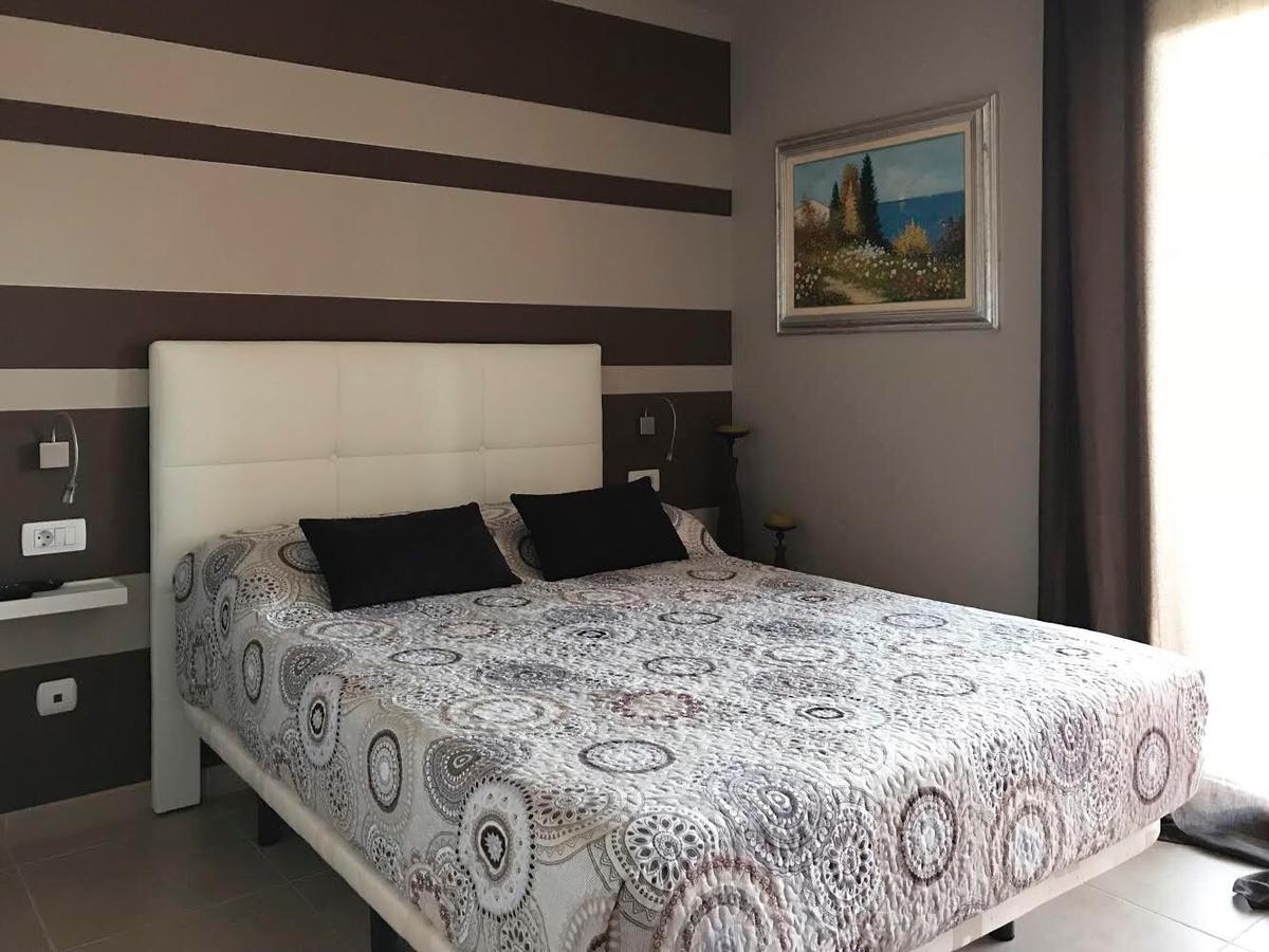 Vivienda Del Sol Villa ปาล์ม-มาร์ ภายนอก รูปภาพ
